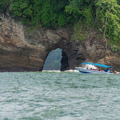 Whale Watching at the Marino Ballena National Park photo 4