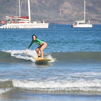 Beginners surf lessons on tamarindo beach photo 2