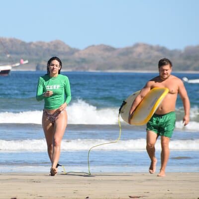 Beginners surf lessons on tamarindo beach photo 4