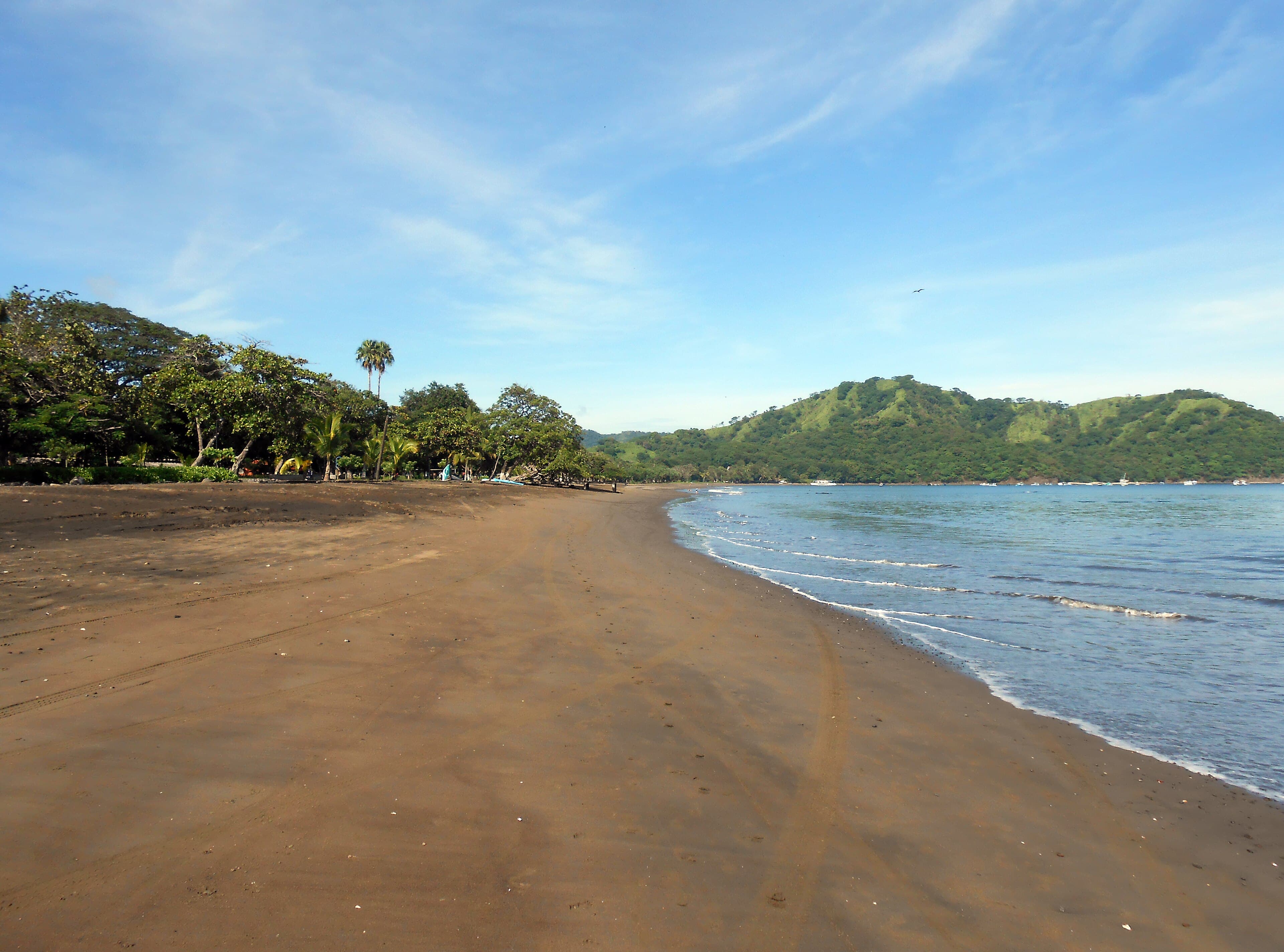 The bay at Playas del Coco with boats at anchor