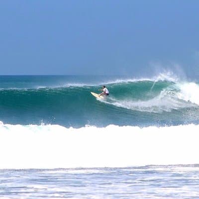 Witches Rock Surf Tour by Boat for ADVANCED surfers photo 4
