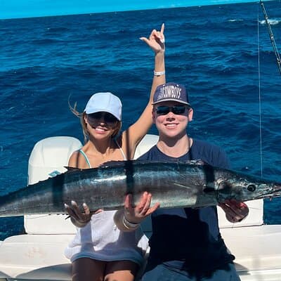 Deep Sea Fishing Private Charter in Tamarindo - 28' Century photo 4