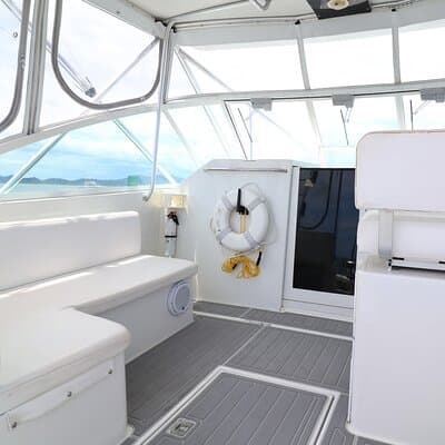 Deep Sea Fishing Private Charter in Tamarindo - 35' Cabo Express photo 4