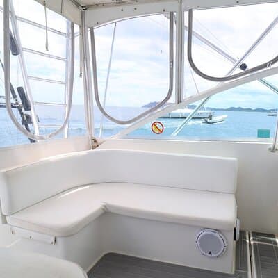 Deep Sea Fishing Private Charter in Tamarindo - 35' Cabo Express photo 5