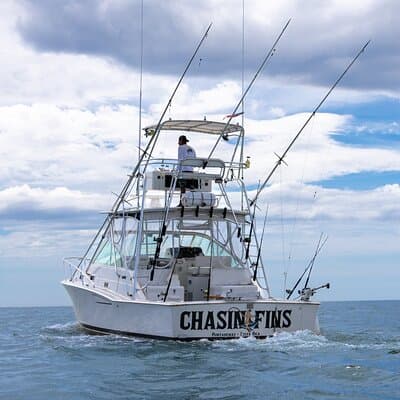 Deep Sea Fishing Private Charter in Tamarindo - 35' Cabo Express photo 3