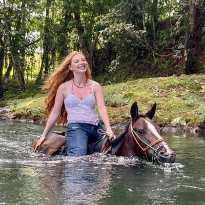 Horseback Riding Adventure in La Fortuna with River Crossings photo 2