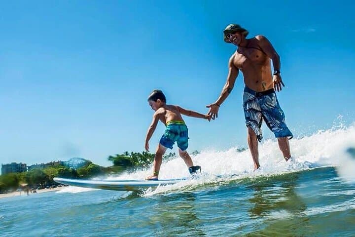 Best Surf Lessons in Tamarindo – MouseHead Surf School with Mao